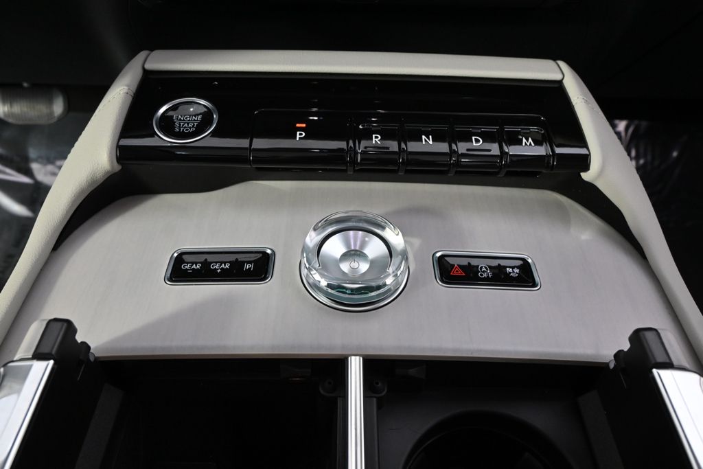 New 2026 White Lincoln Reserve image 32