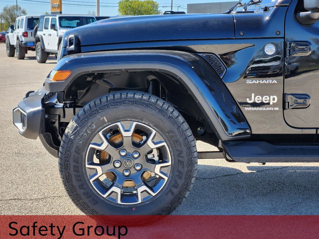 2024 Jeep Wrangler Sahara 5