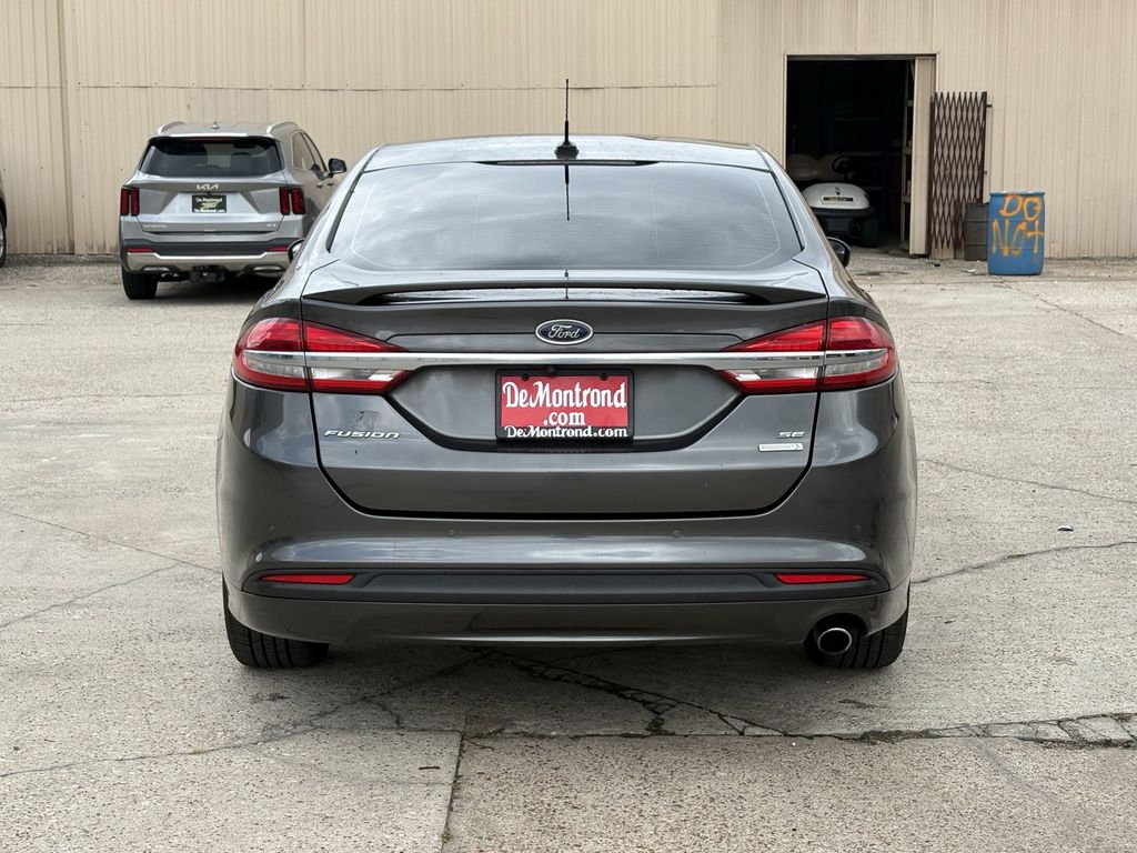2018 Ford Fusion SE Gray at Community Honda