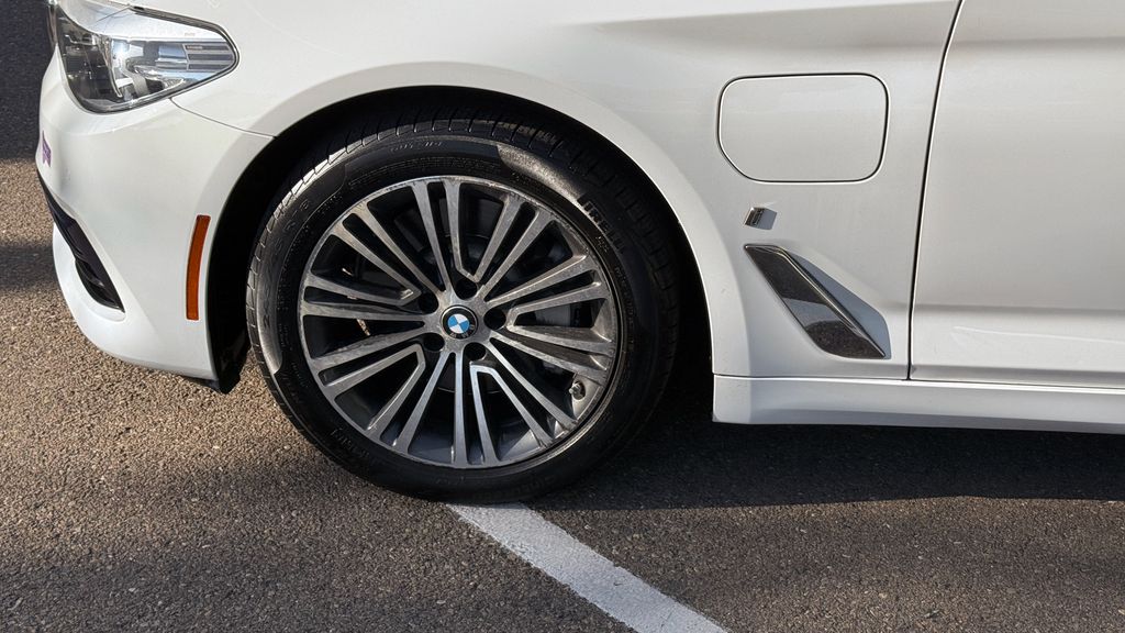 Used 2019 BMW 5 Series 530e iPerformance 4D Sedan