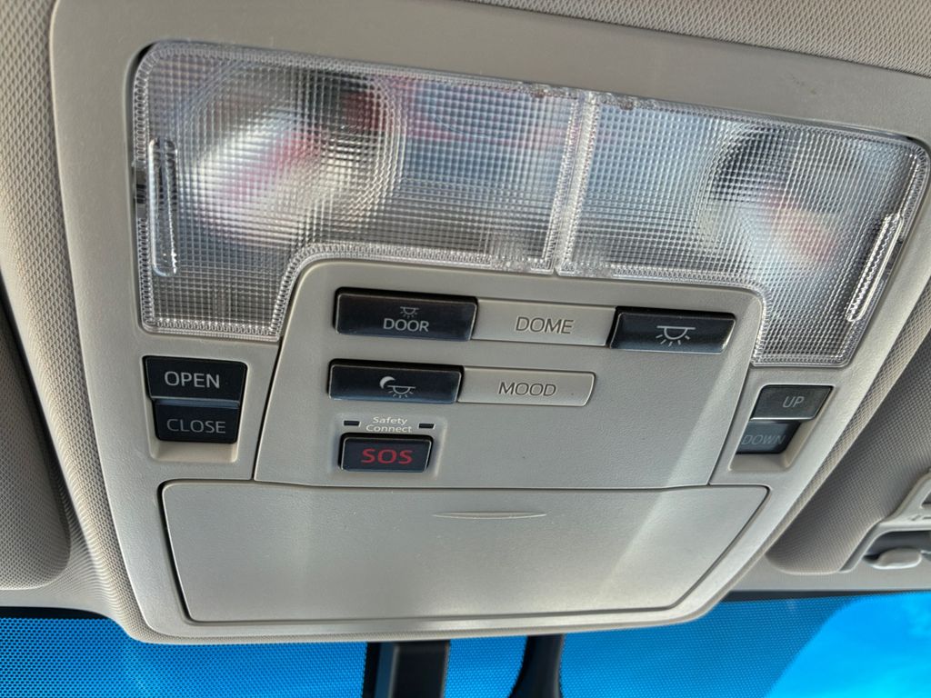 Used Car 2013 Toyota Avalon  For Sale Under $15,000 In Austin, Texas