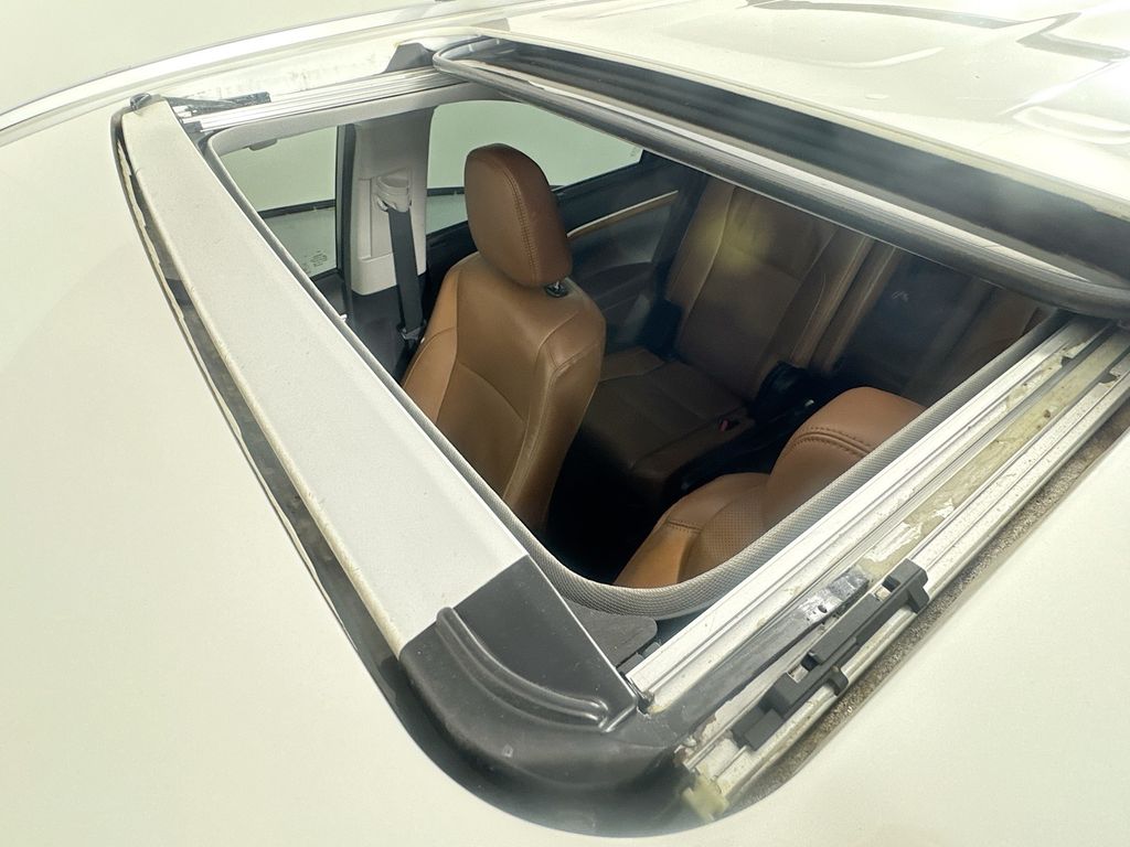 Used Car 2018 Toyota Highlander Hybrid  Limited For Sale Under $25,000 In Austin, Texas