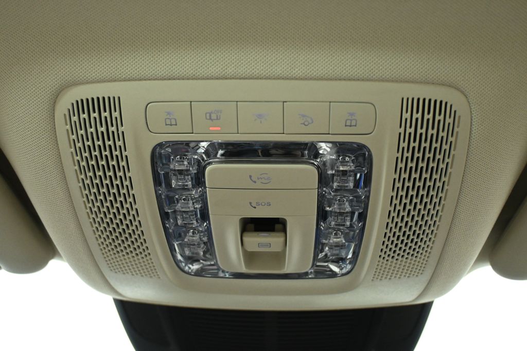 Thumbnail: 2026 Mercedes-Benz GLE - 16