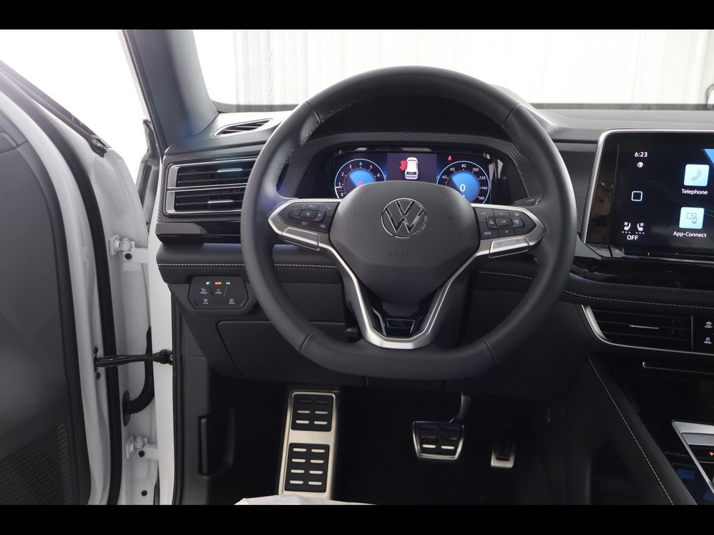 2026 Volkswagen Atlas Cross Sport SEL Premium R-LINE - Photo 17