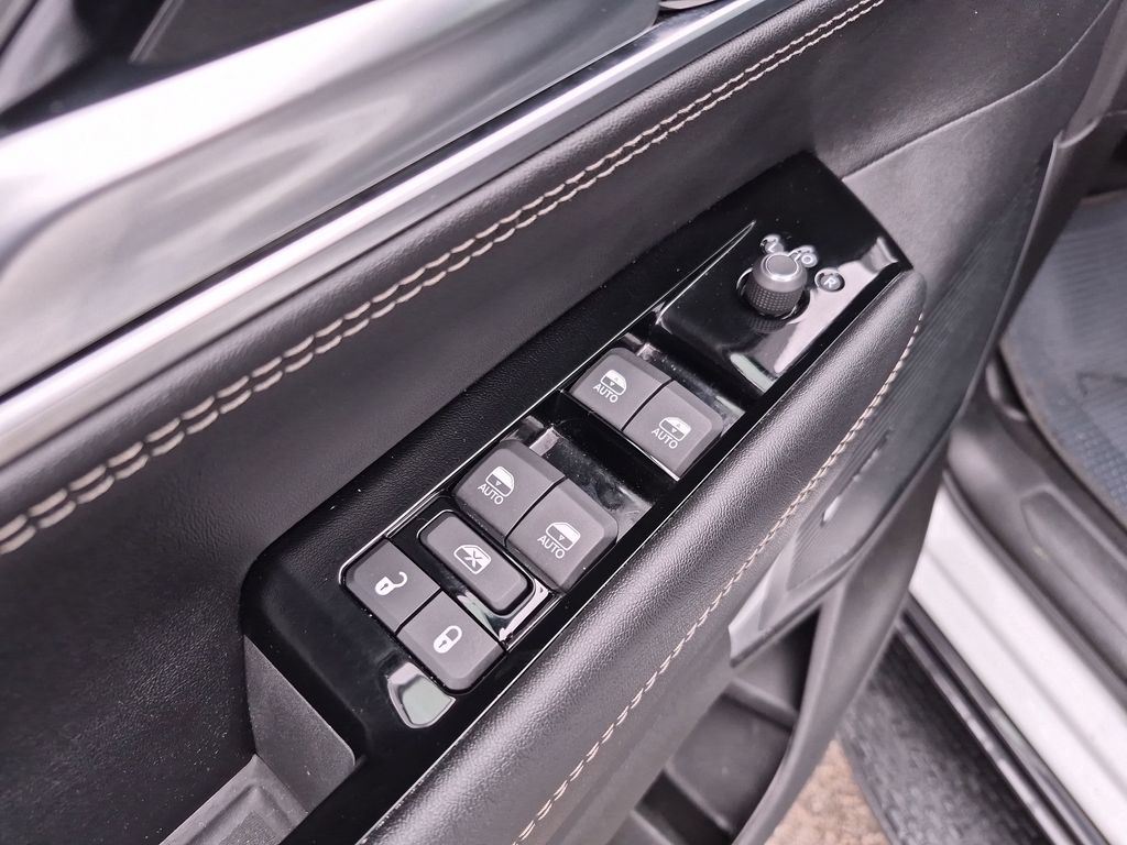 Used Car 2024 Jeep Wagoneer L  Series Ii For Sale Under $50,000 In Austin, Texas