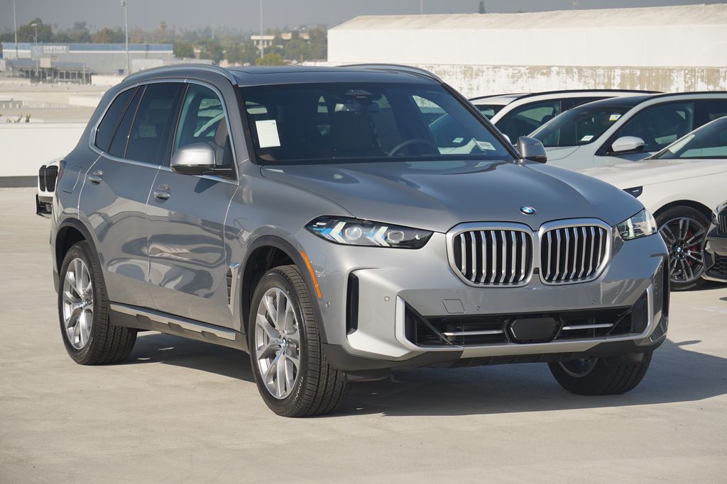 Thumbnail: 2026 BMW X5 - 3