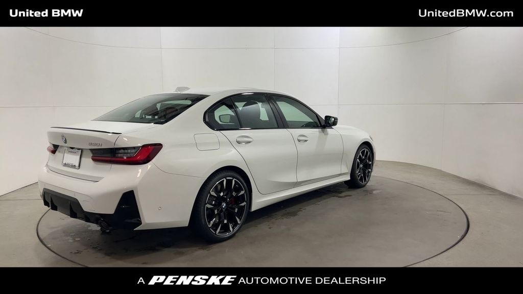 2025 BMW 3 Series 330i 8
