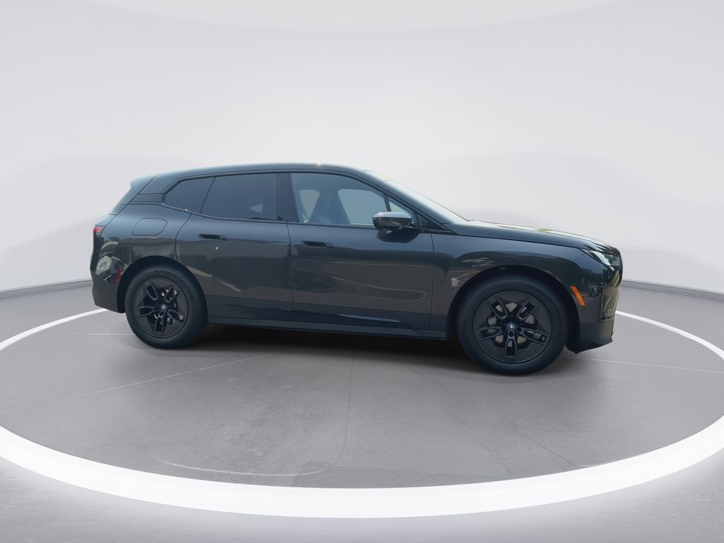 Thumbnail: 2024 BMW iX - 9