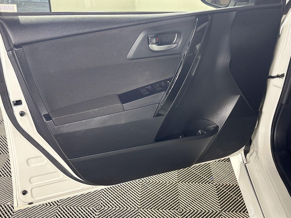 2016 Scion iM Base