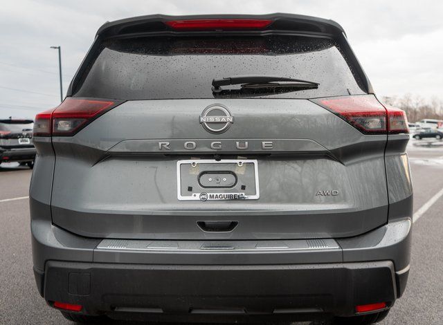 2026 Nissan Rogue SV - 5