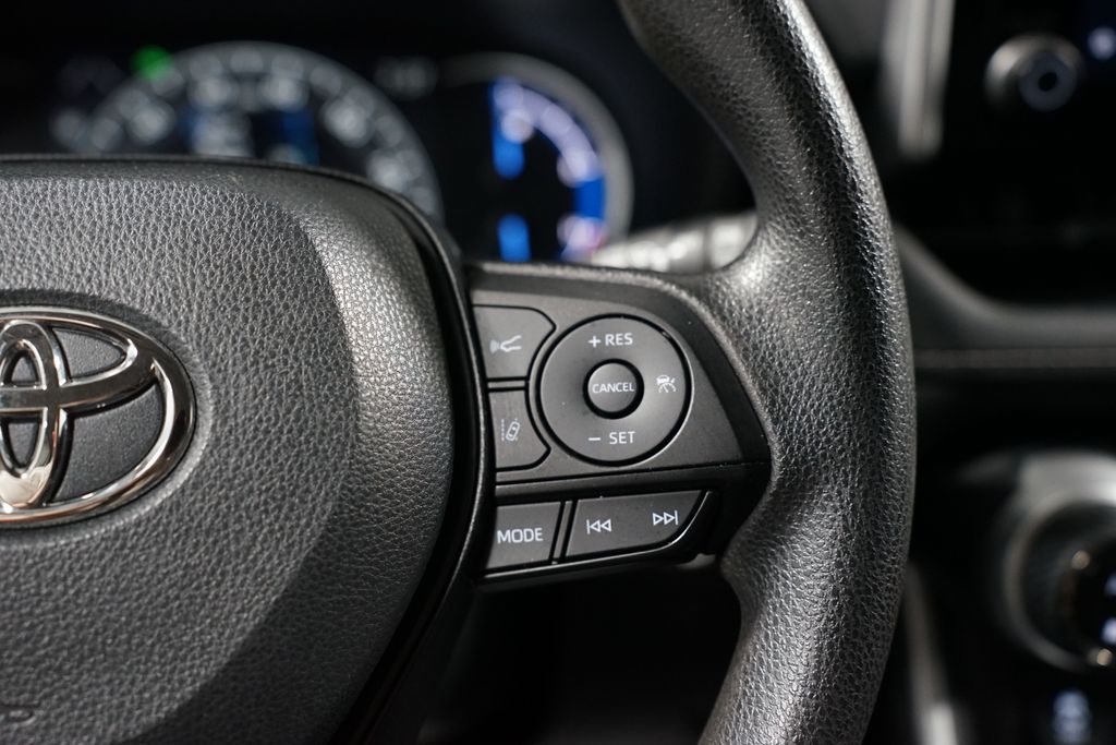 Thumbnail: 2024 Toyota RAV4 - 13
