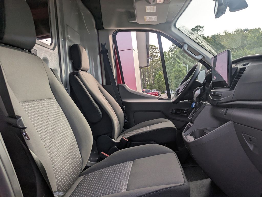 2025 Ford Transit 350 HD