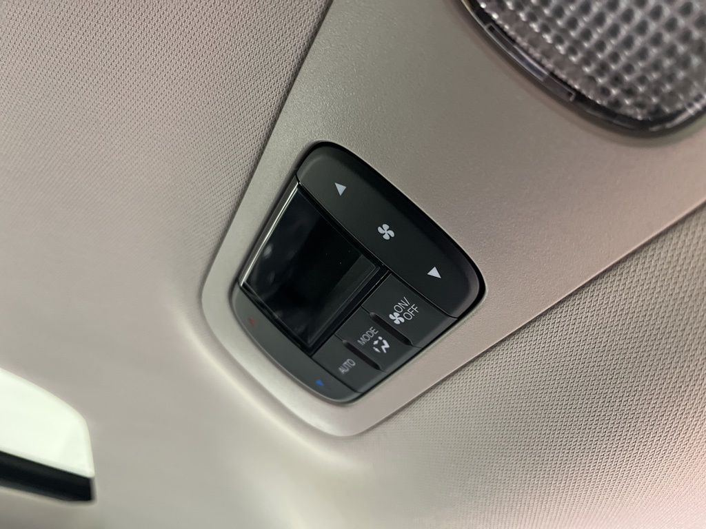 Thumbnail: 2025 Honda Odyssey - 18
