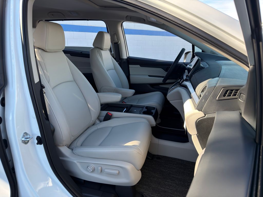 Thumbnail: 2026 Honda Odyssey - 27