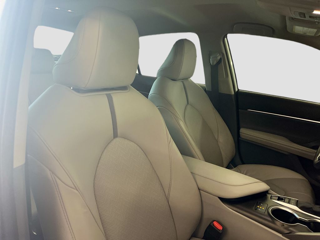 Used 2023 Silver Toyota XLE image 27