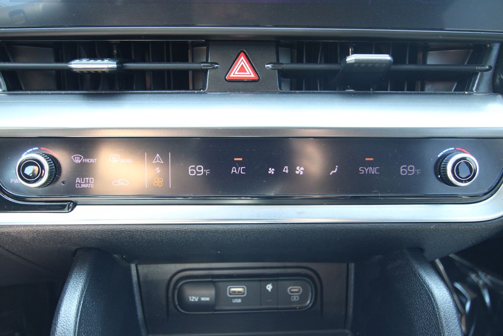 Used 2024 Kia Sportage SUV