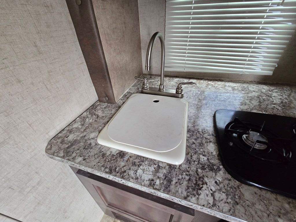 2015 Green Forest River R-POD 181G RV
