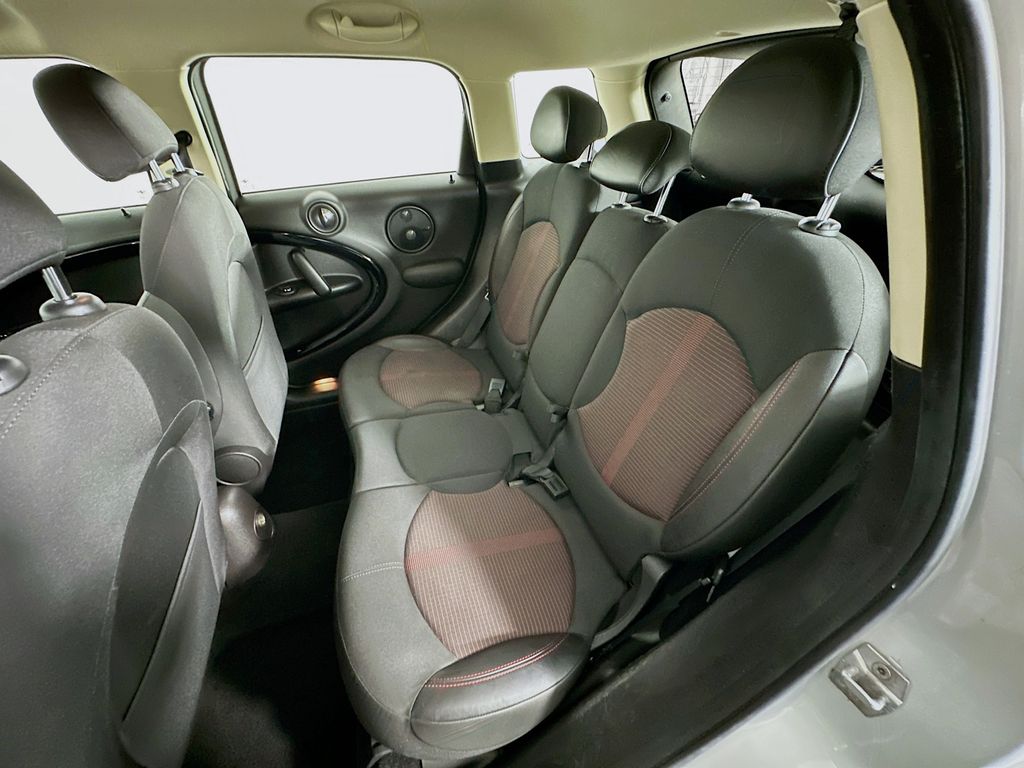 Thumbnail: 2013 MINI Cooper Countryman - 22
