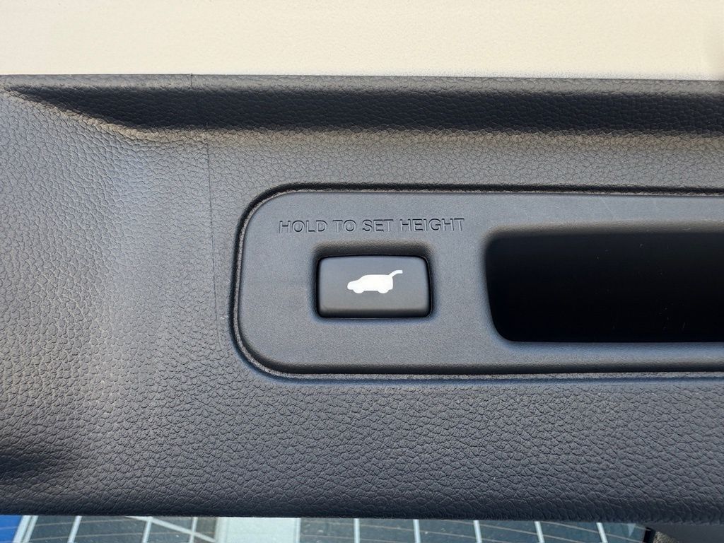 2025 Honda Pilot TrailSport White at Community Honda