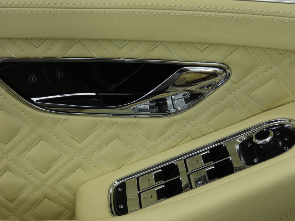 Thumbnail: 2022 Bentley Continental - 31