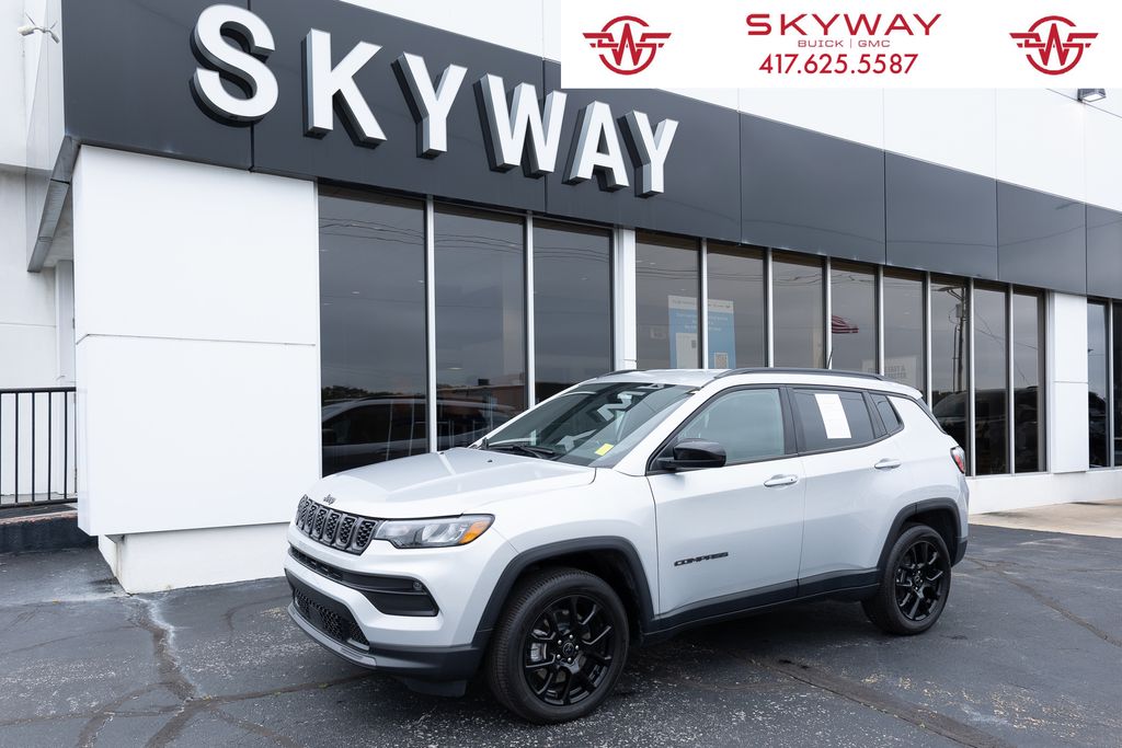 Silver Zynith Metallic Clearcoat 2026 Jeep Compass SUV / Crossover Four-Wheel Drive 8-Speed Automatic