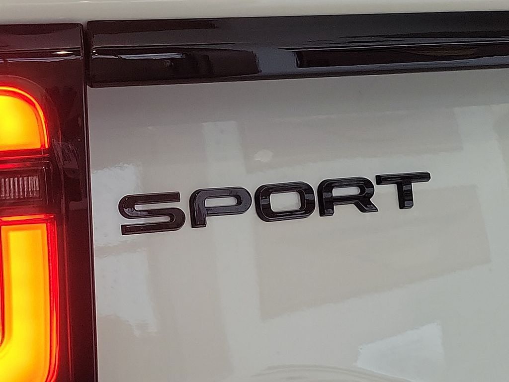 Thumbnail: 2025 Land Rover Discovery Sport - 22