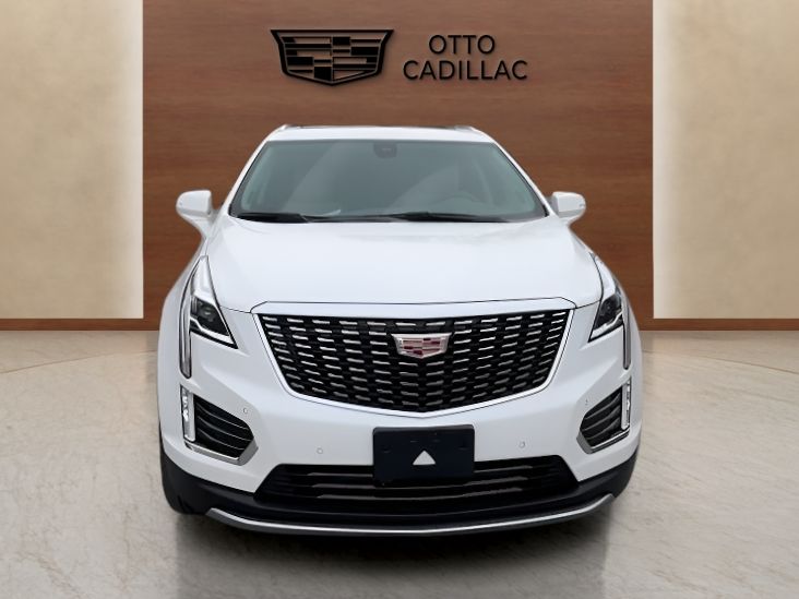 used 2023 Cadillac XT5 car, priced at $31,450