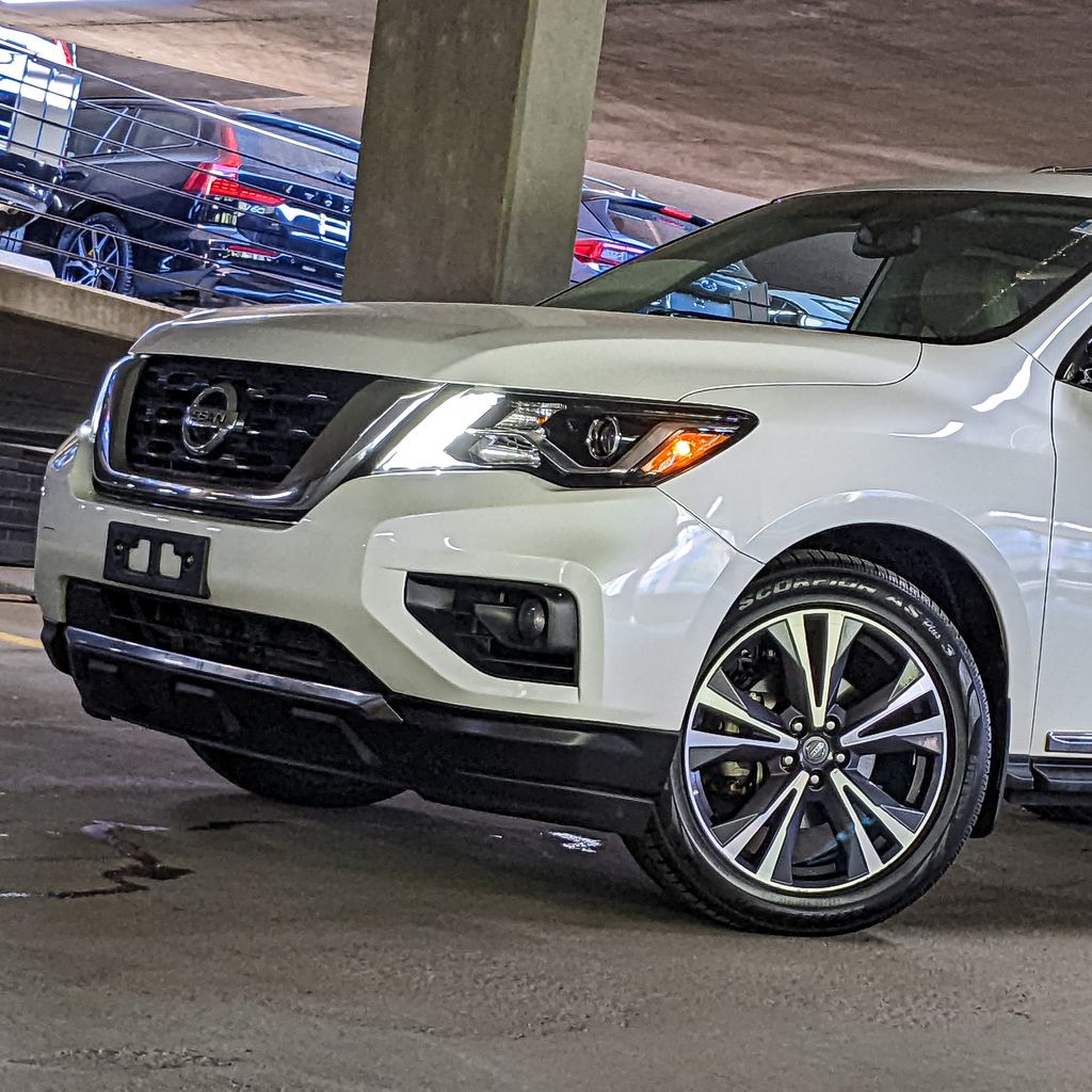 Used 2017 Nissan Pathfinder Platinum with VIN 5N1DR2MN5HC645290 for sale in Bethesda, MD