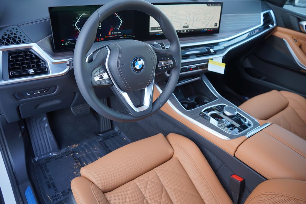 2025 BMW X5 xDrive50e 13