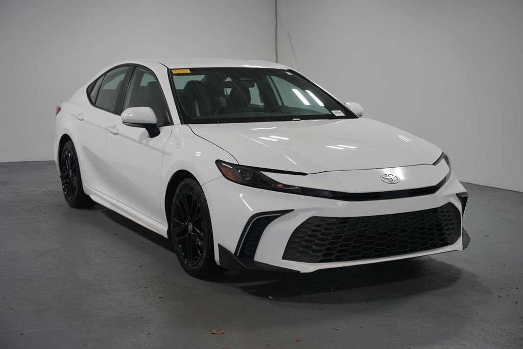 Thumbnail: 2025 Toyota Camry - 3