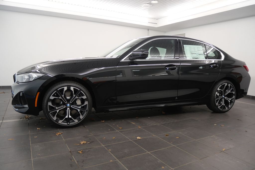 2025 BMW 3 Series 330i 2