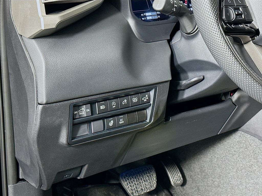 2024 Toyota Tundra Limited 10