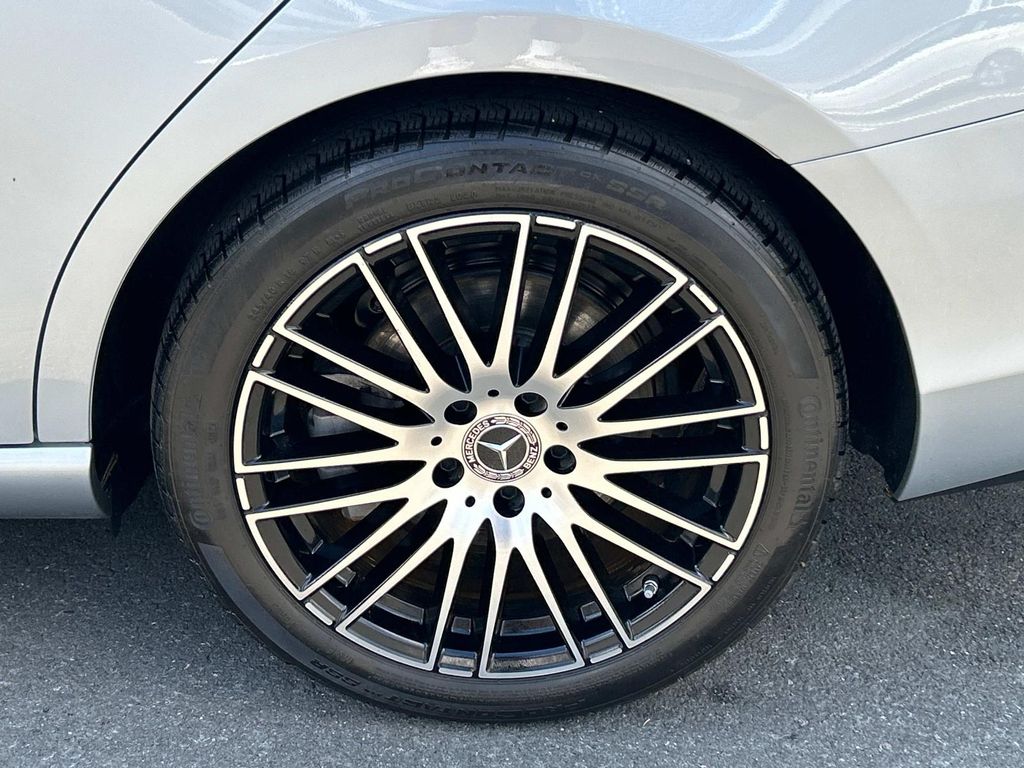 Thumbnail: 2024 Mercedes-Benz C-Class - 15