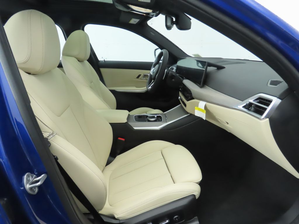 Thumbnail: 2026 BMW 3 Series - 21