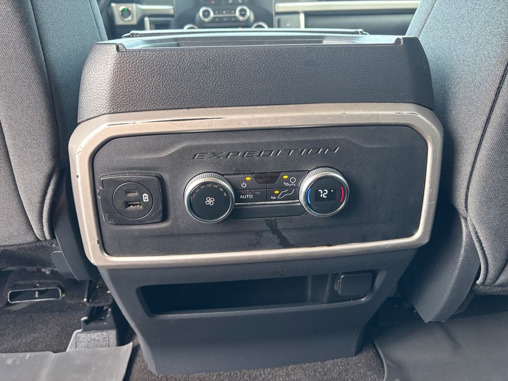 2022 Ford Expedition XLT Green at Grove City Ford