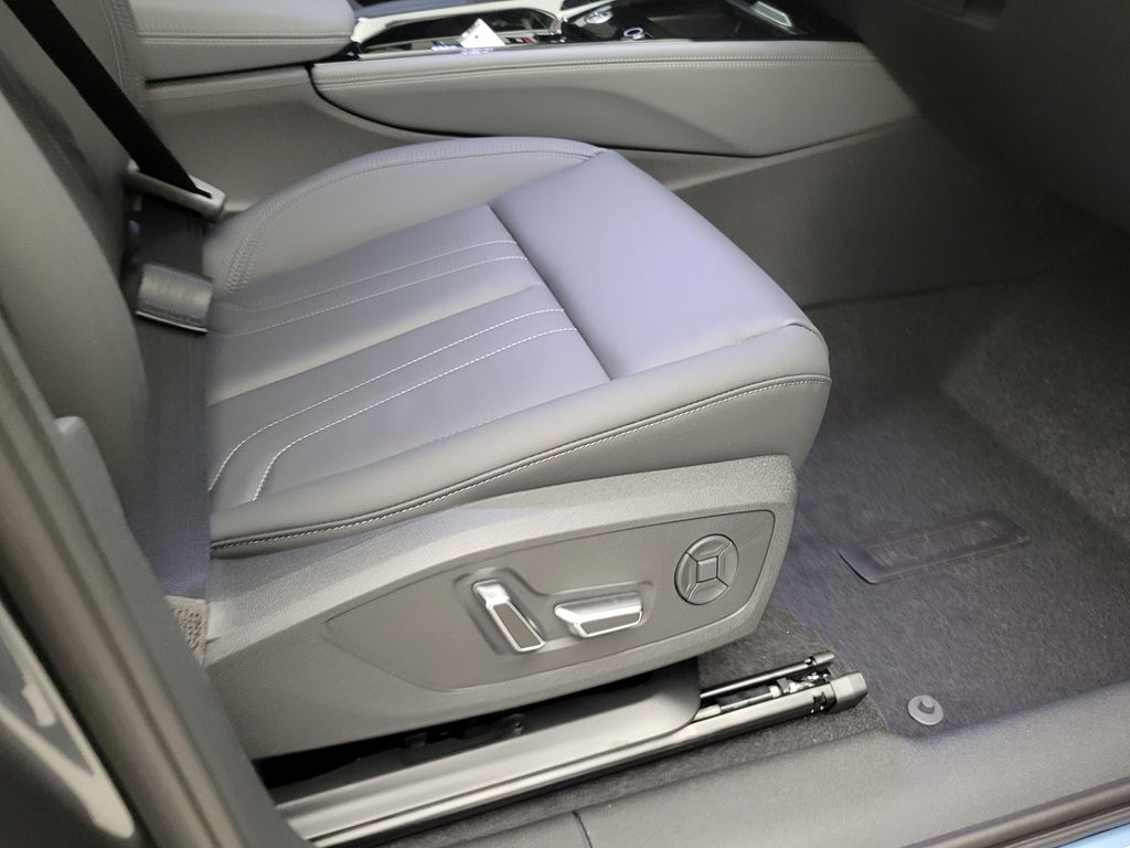 Thumbnail: 2026 Audi Q3 - 15