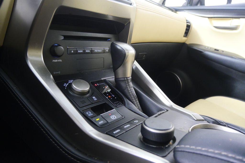 2015 Lexus NX 200t 18
