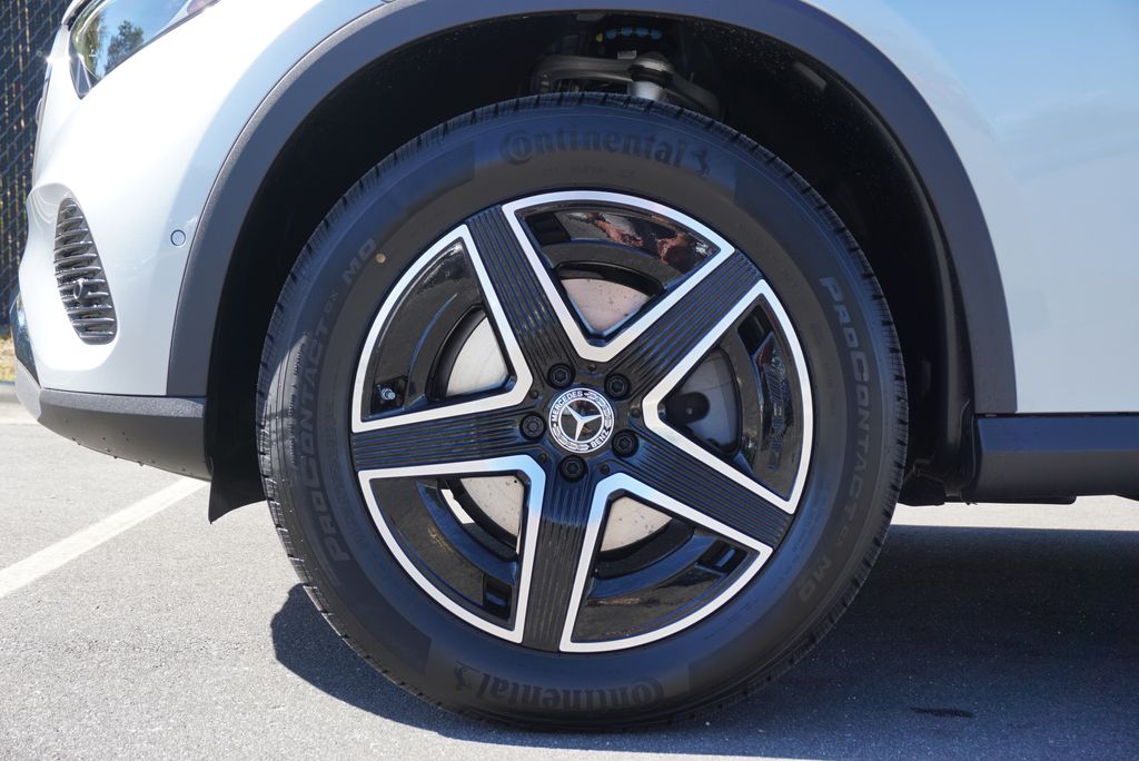 Thumbnail: 2026 Mercedes-Benz GLC - 19