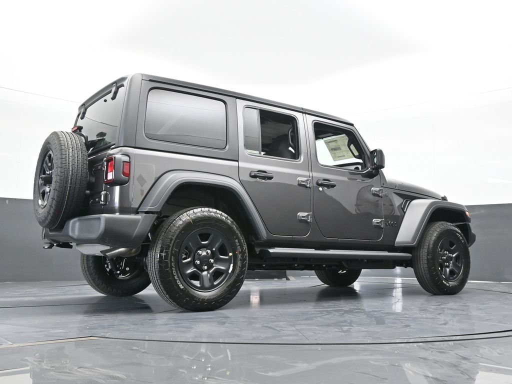 New 2026 Granite Crystal Metallic Clearcoat Jeep Sport image 53