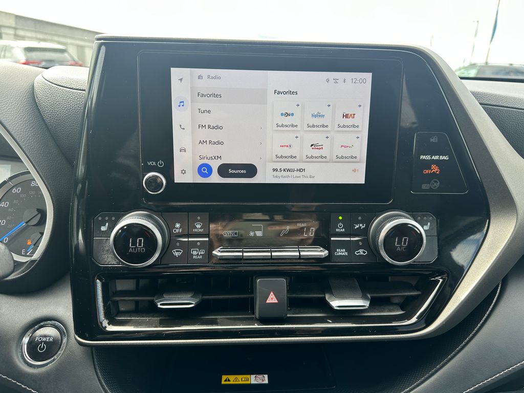 2023 Toyota Highlander Hybrid XLE
