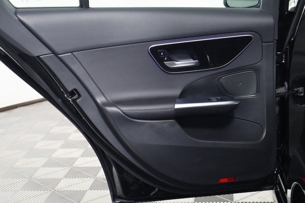 Thumbnail: 2025 Mercedes-Benz C-Class - 13