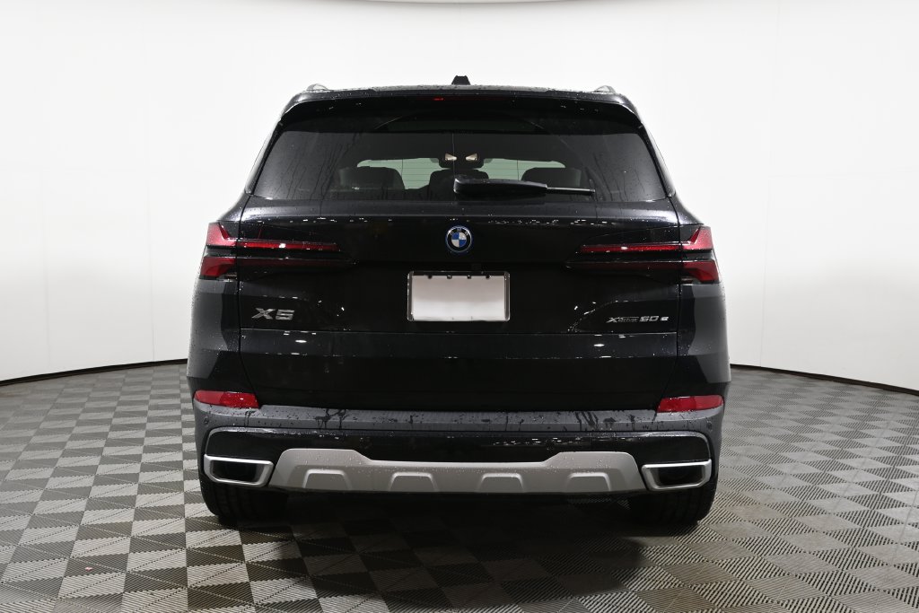 Thumbnail: 2026 BMW X5 - 6