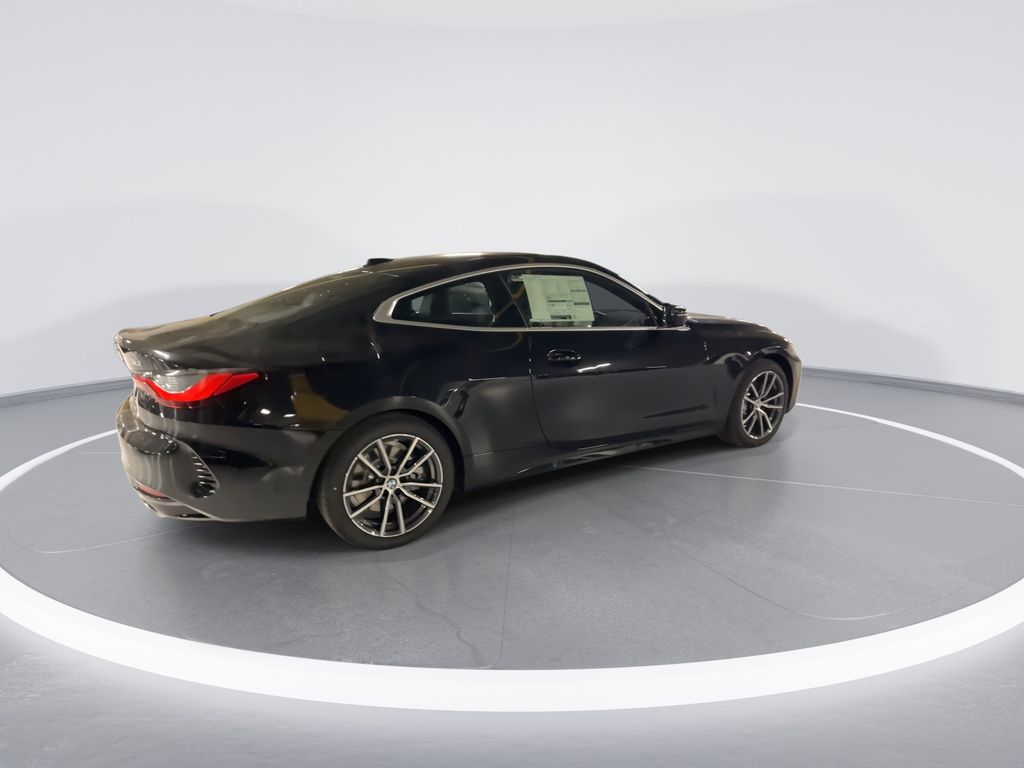 Thumbnail: 2026 BMW 4 Series - 8