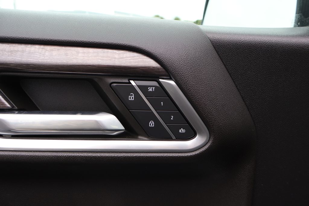 2023 Chevrolet Silverado 1500 LTZ 16