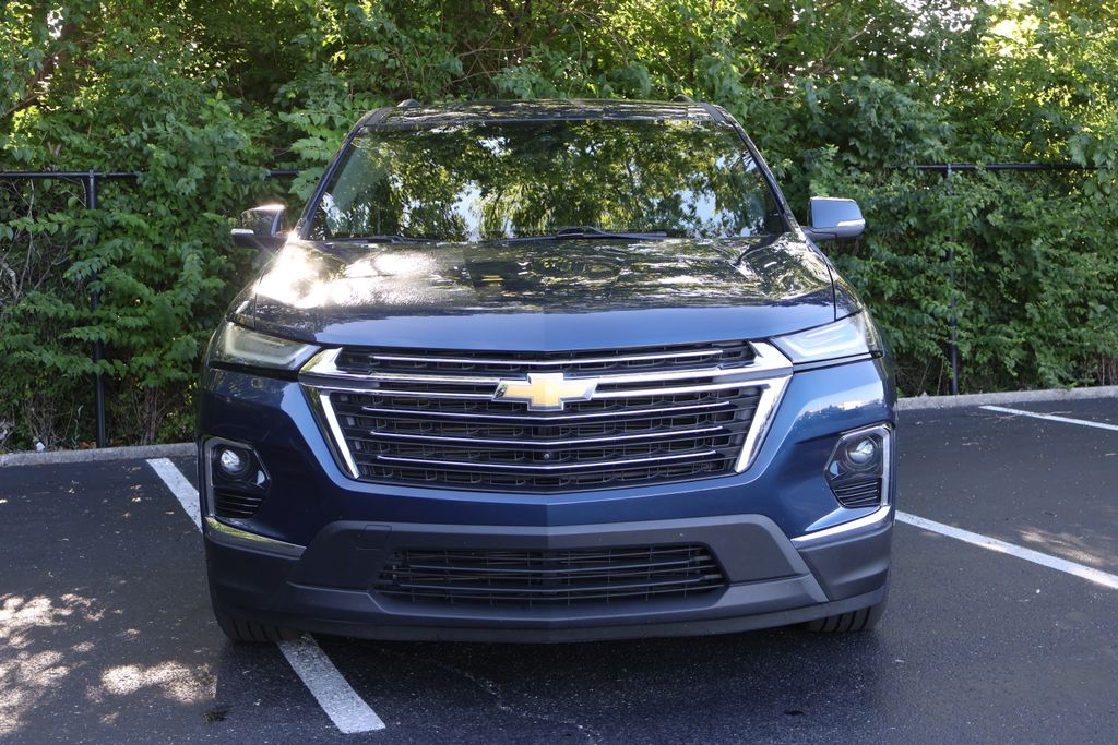 Thumbnail: 2023 Chevrolet Traverse - 2
