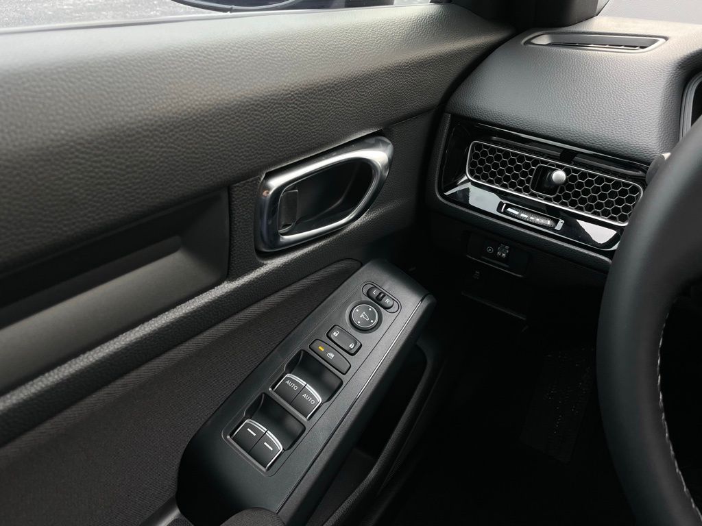 Thumbnail: 2026 Honda Civic - 22