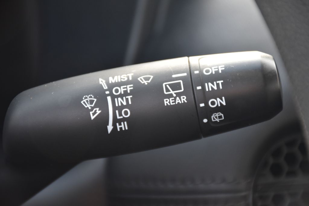 Thumbnail: 2023 Honda HR-V - 23