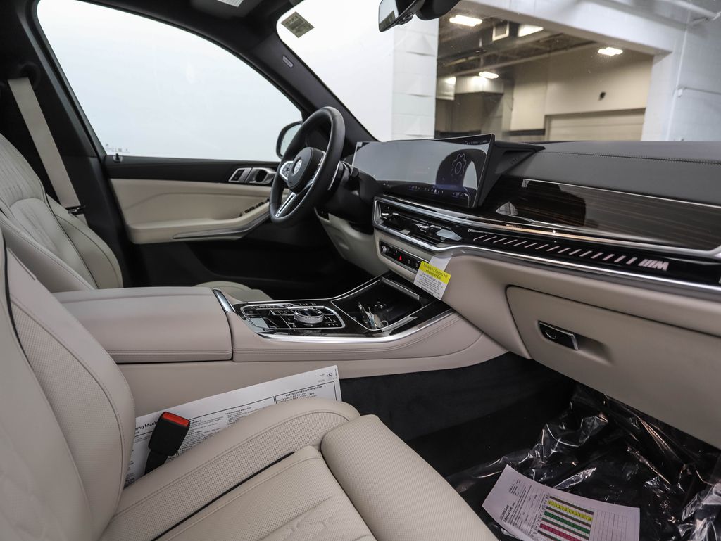 Thumbnail: 2026 BMW X5 - 29