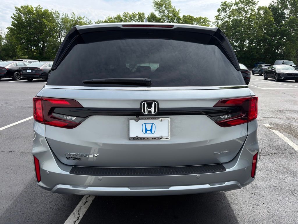 Thumbnail: 2026 Honda Odyssey - 4