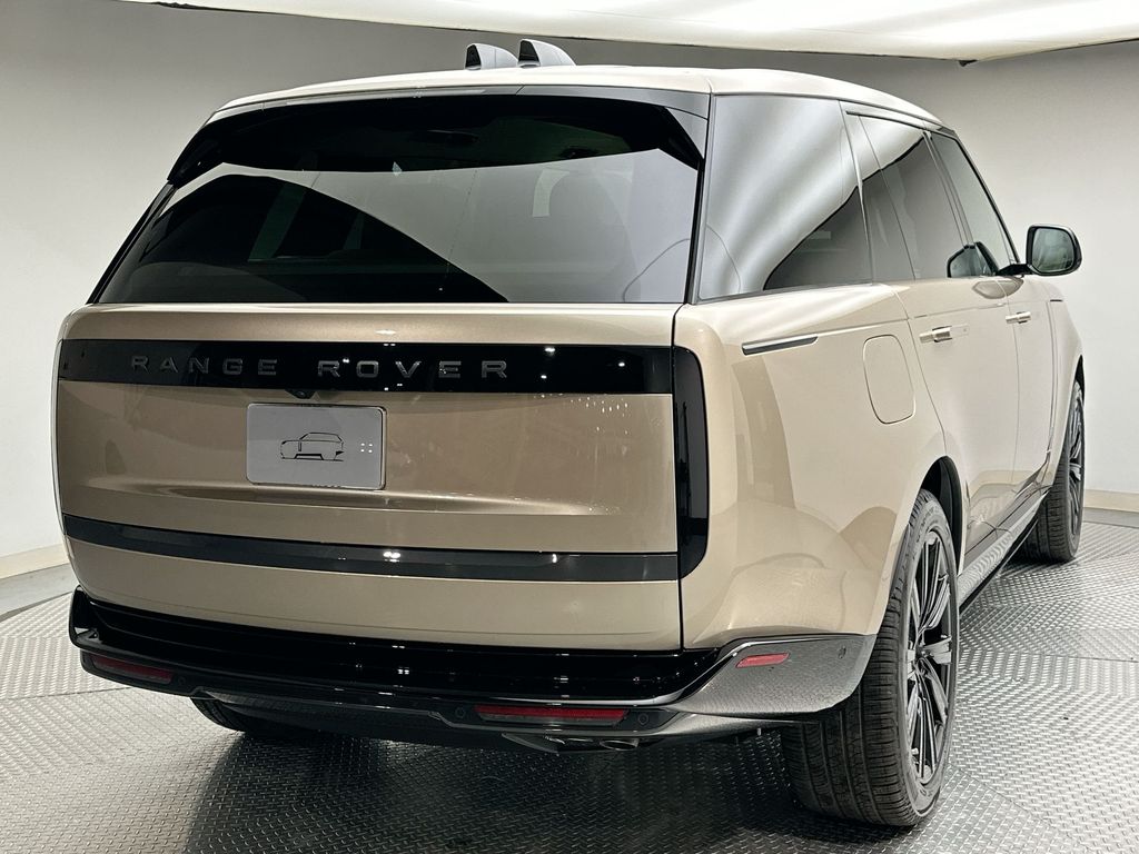 Thumbnail: 2026 Land Rover Range Rover - 2